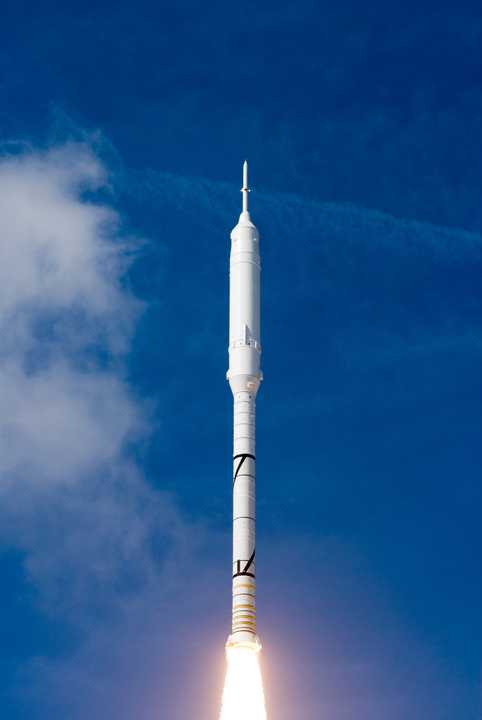 Aéroplans - Décollage de la fusée expérimentale Ares I-X.