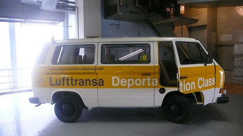 Aeroplans - Lufthansa Deportation Class