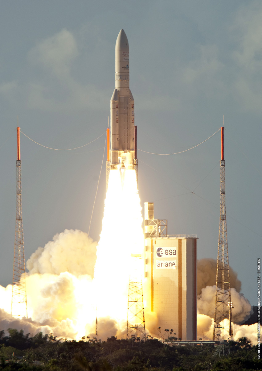Aeroplans - Décollage d'Ariane 5 ECA Crédits Arianespace